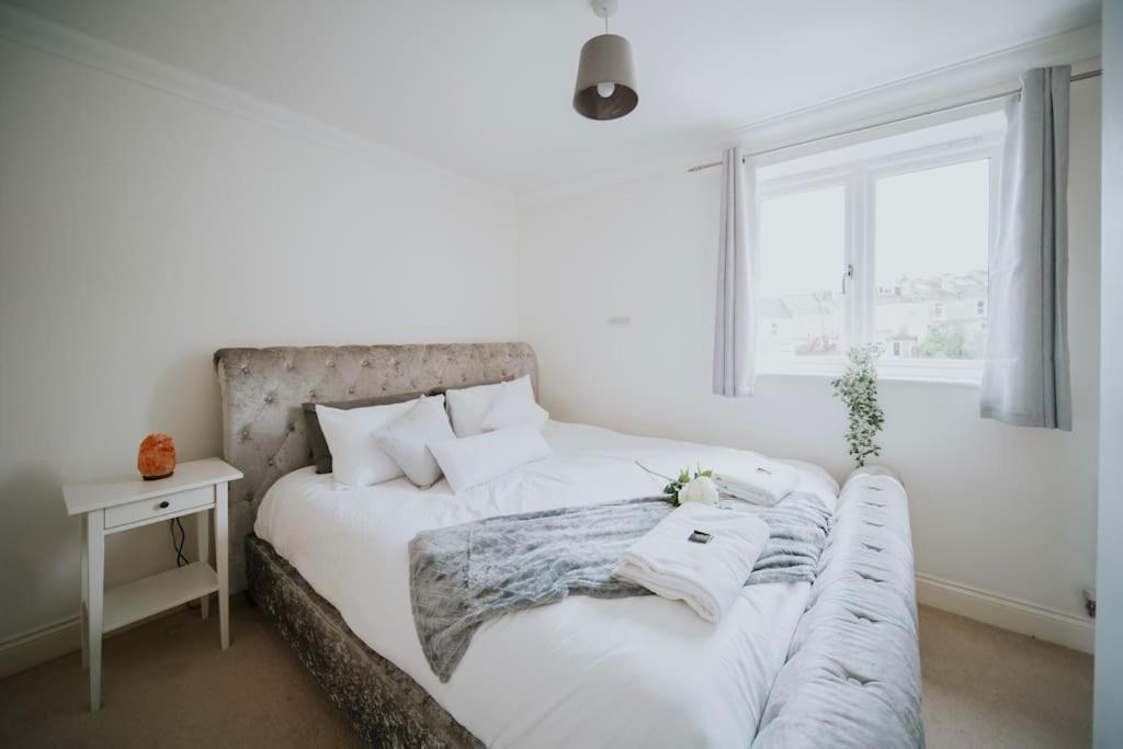 Linen Cottage- Parking, Leds, 4K Tvs, 5G Wifi And More! Bath Ngoại thất bức ảnh